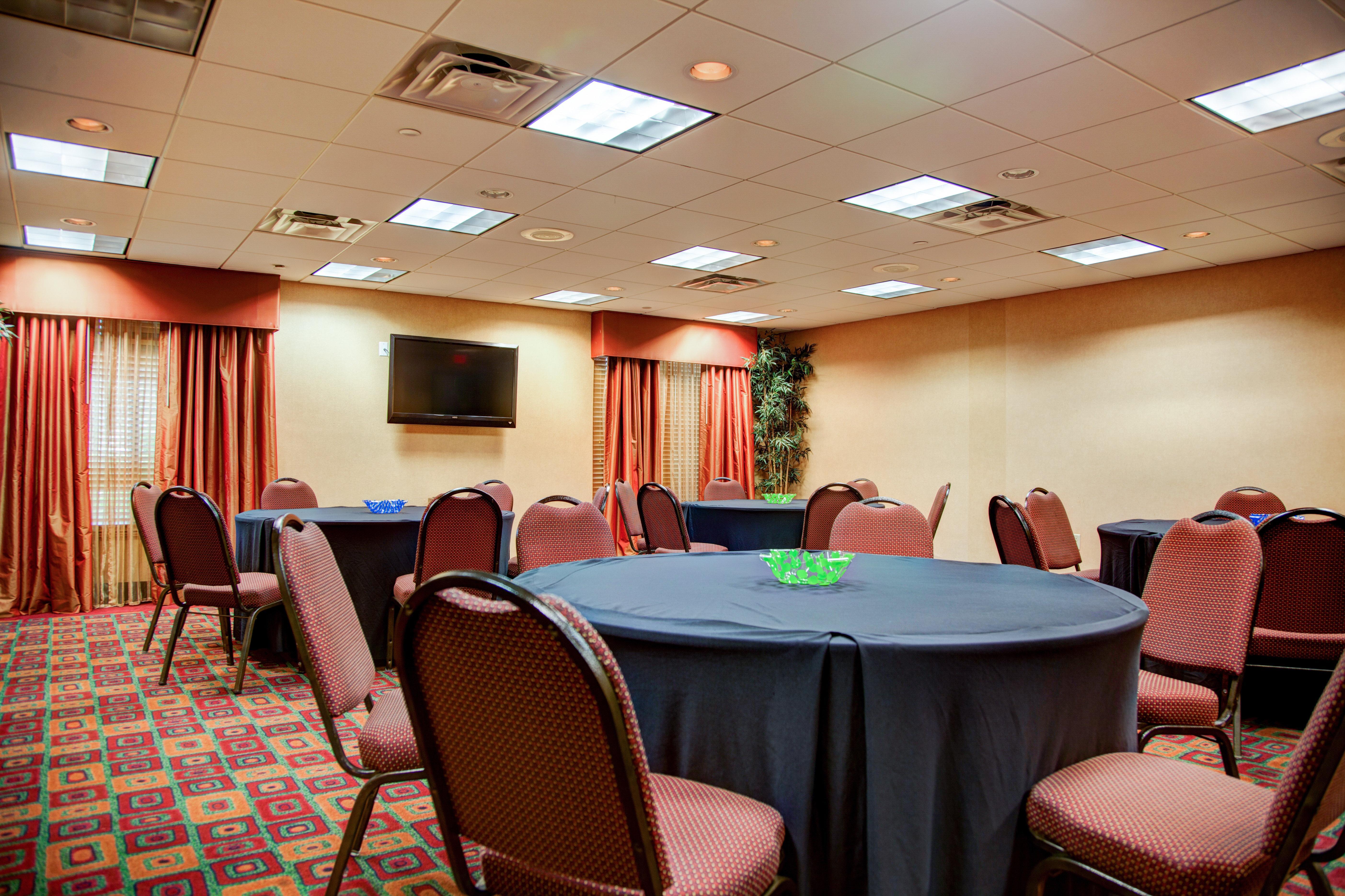 Holiday Inn Express Tyler South By Ihg Exterior photo